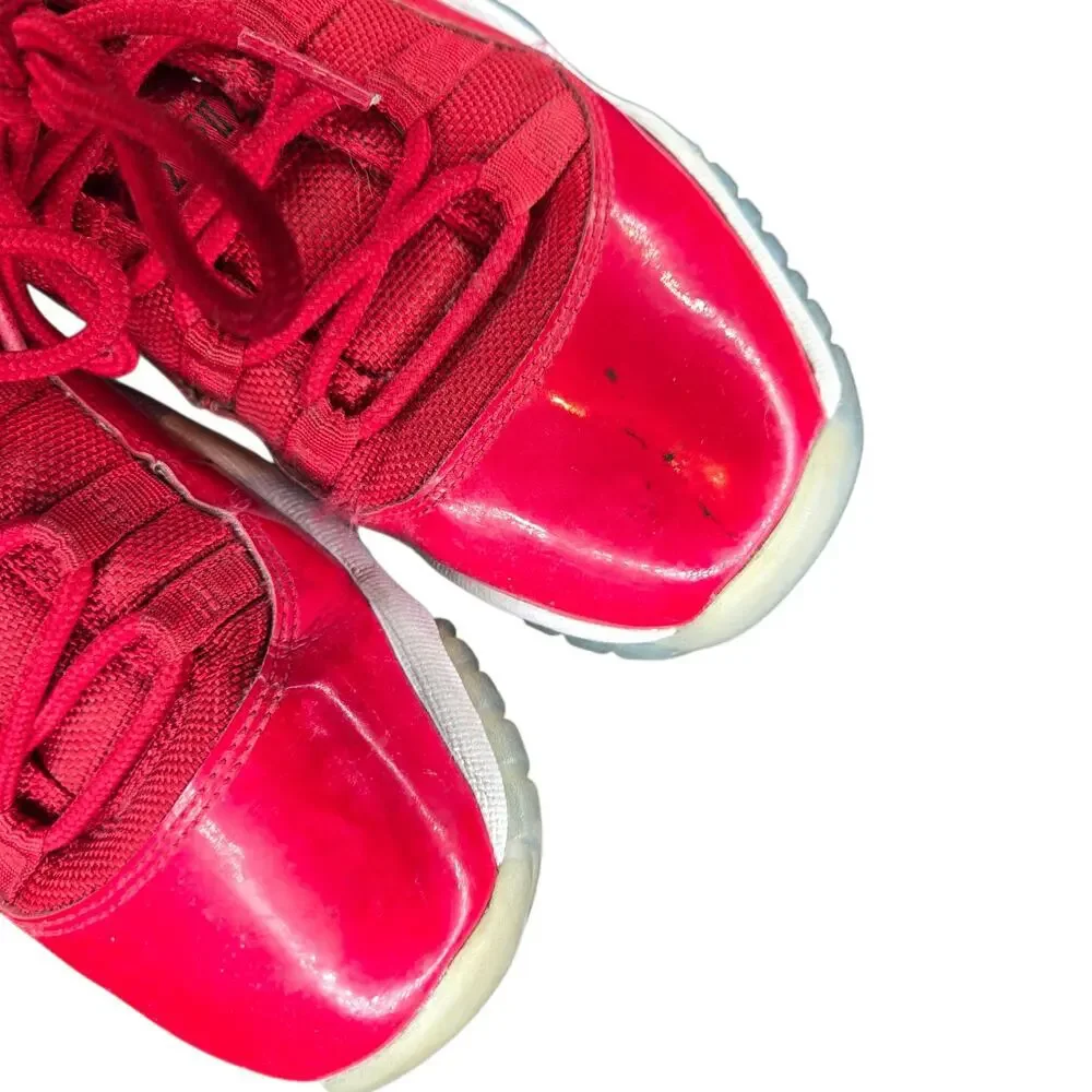 Jordan 11 Retro Red Boy's Sneaker Size: 5Y‎